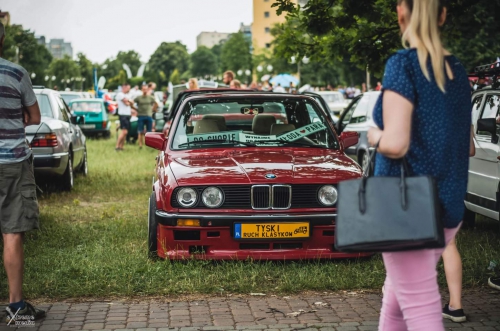 MobiClassic - BMW 3 (E30 Cabriolet) cabriolet